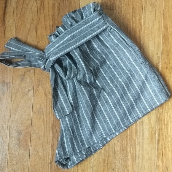 Striped Paperbag Shorts - Picture 2 of 8